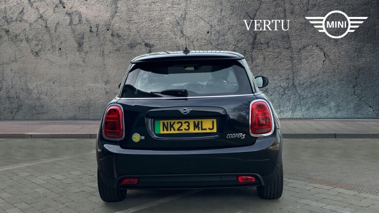 MINI Hatchback 135kW Cooper S Level 3 33kWh 3dr Auto Electric Hatchback